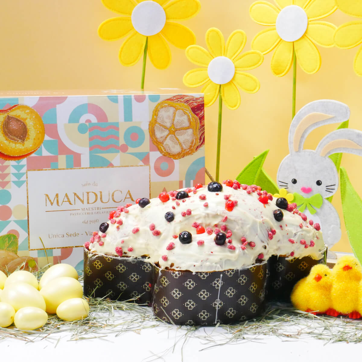 COLOMBA WITH BERRIES